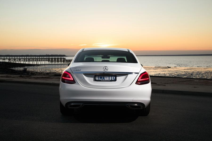  Mercedes-Benz C200 Avantgarde Line (W205) 2018 года  (WW) (фото 11 из 40)